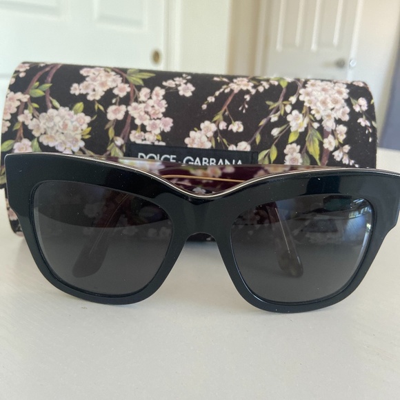 D&G Accessories - Sunglasses